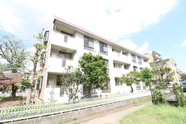 ビラ・ジュニペラス C棟