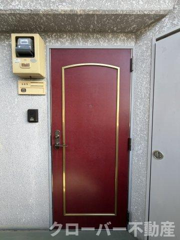 善通寺コーポの玄関