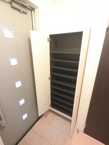 【玄関】