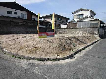 安佐南区伴東８丁目の前面道路含む現地写真