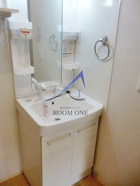 サンフラワー上池台の洗面所|独立洗面台です。