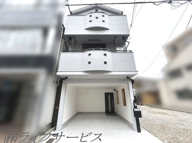 【外観】 | 十三東４丁目中古戸建 | 阪急全線「十三」駅徒歩９分