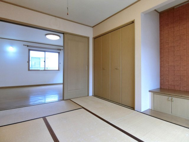 新潟市東区新松崎3丁目の和室