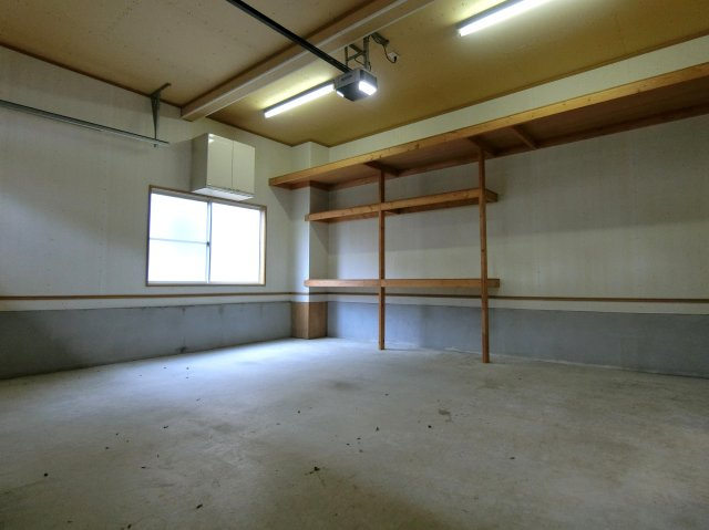 新潟市東区新松崎3丁目の駐車場