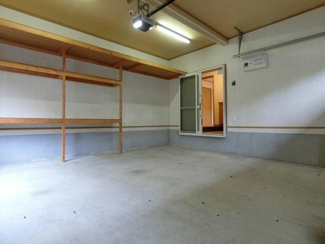 新潟市東区新松崎3丁目の駐車場