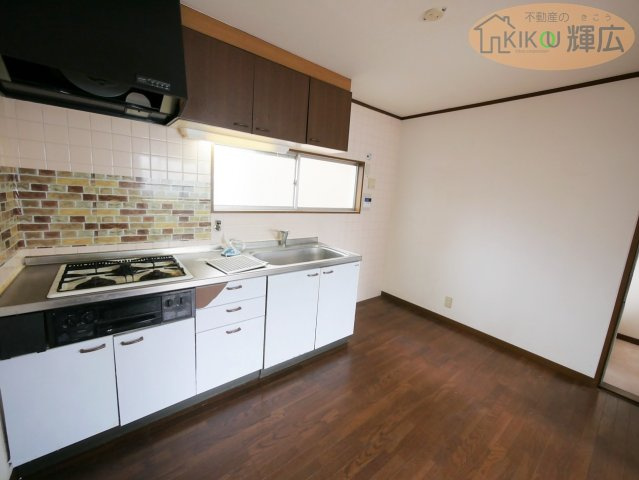 明石市二見町西二見　中古戸建のキッチン