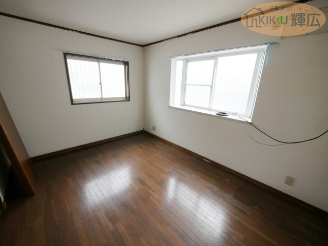 明石市二見町西二見　中古戸建の居間・リビング