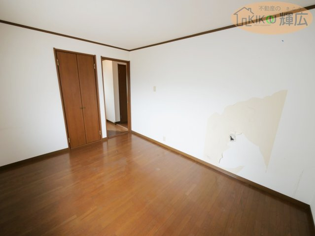 明石市二見町西二見　中古戸建の洋室