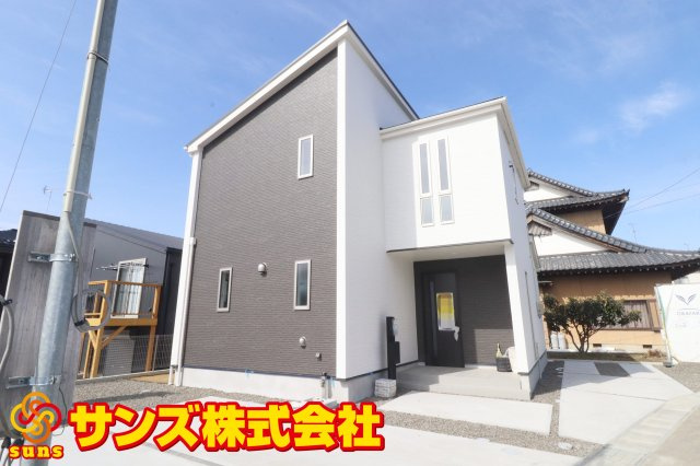 郡山市大槻町字室ノ木　　　１号棟　　　朝日が丘小学校、郡山第７中学区の外観|北側から見た駐車場を含む外観