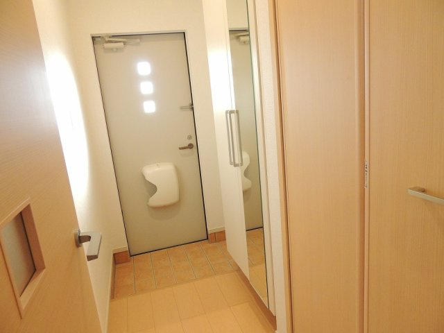 シャン　ドゥ　フルール　Ｃの玄関|玄関