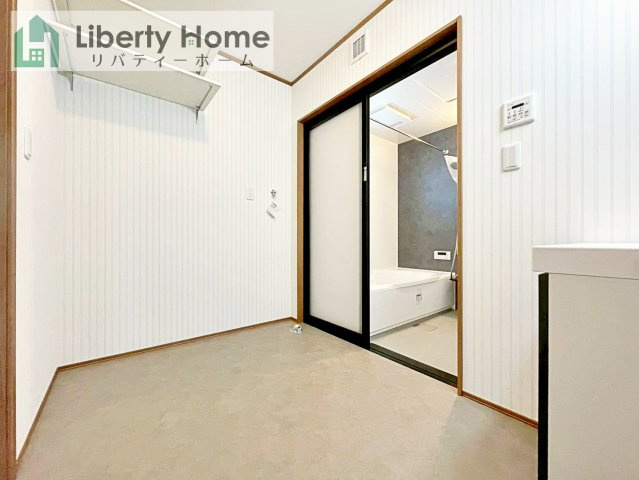 常総市大房　新築戸建の脱衣所