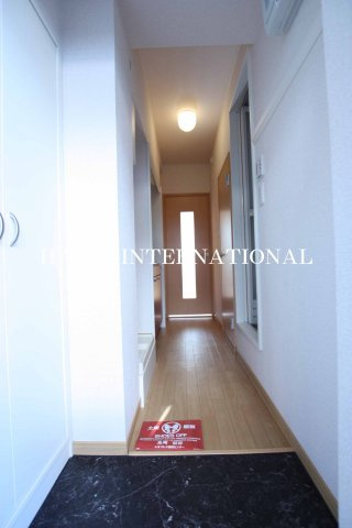 レオパレスモントレゾールの玄関|他部屋参考写真