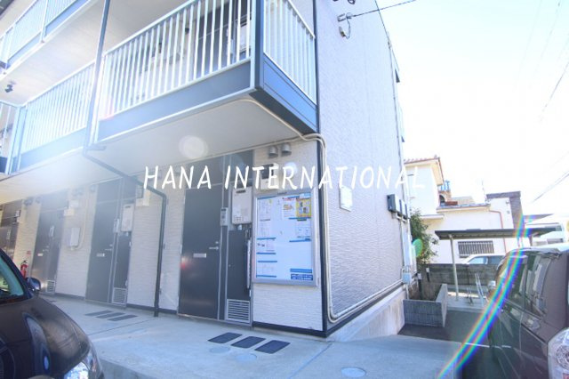 レオパレスモントレゾールのエントランス