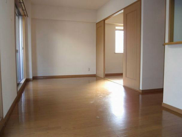 ラトゥール一社のその他