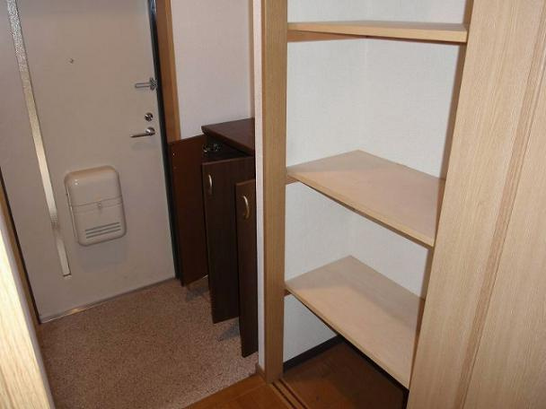 ラトゥール一社の玄関