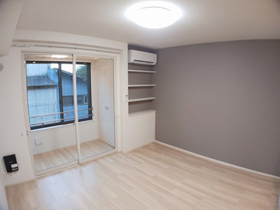 【居間・リビング】 | プレミアコート　上高津 | 居室・リビング