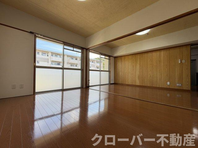 京都東山４０６棟の居間・リビング