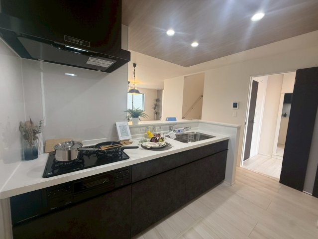 ★★南城市知念安座真3期₋1号棟のキッチン|キッチンです