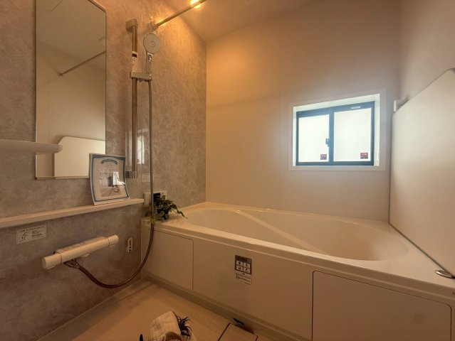 ★★南城市知念安座真3期₋1号棟の浴室|ゆったり過ごせるお風呂です