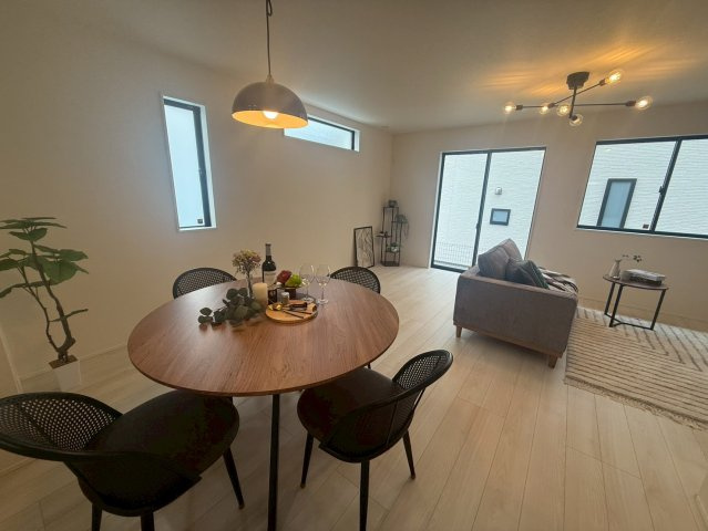 ★★南城市知念安座真3期₋1号棟の居間・リビング|ゆったりとしたリビングです