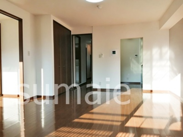 パークアベニューの居間・リビング|14.5帖