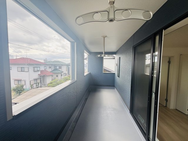 GRAFARE REUSE HOUSE高浜市芳川町｜名古屋市の戸建ならホームアップのバルコニー|インナーバルコニーなので多少の雨でも安心です