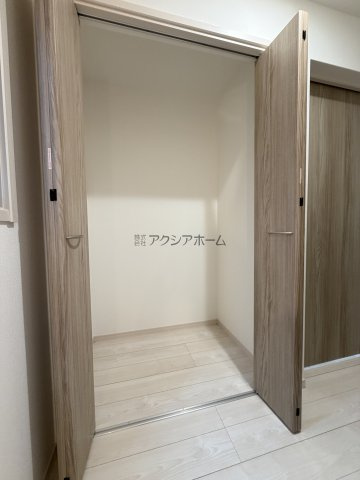 所沢市東狭山ケ丘1丁目・全1棟　新築一戸建　～3階建～の収納|3階廊下収納