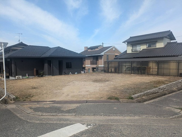浅口市鴨方町鳩ケ丘３丁目の売地