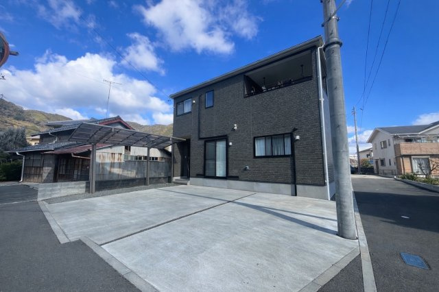 中古一戸建て　静岡市駿河区丸子６丁目の前面道路含む現地写真