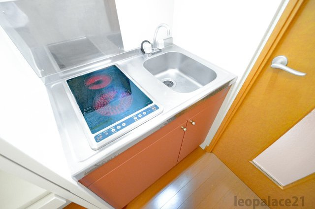 レオパレスマーブルのキッチン|画像7