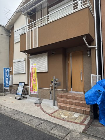 右京区太秦西野町 中古戸建のバルコニー|バルコニー付きの戸建住宅です。