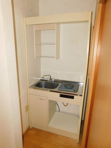 名古屋市西区歌里町の中古一戸建のキッチン|◇２階ミニキッチン◇　ＩＨヒーター　　