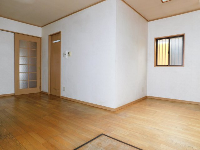 名古屋市西区歌里町の中古一戸建の居間・リビング|◇ダイニングキッチン◇　　リフォームプラン相談出来ます♪　