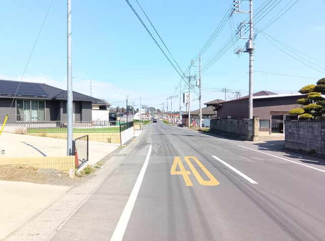 古河市東諸川　第２　の前面道路含む現地写真