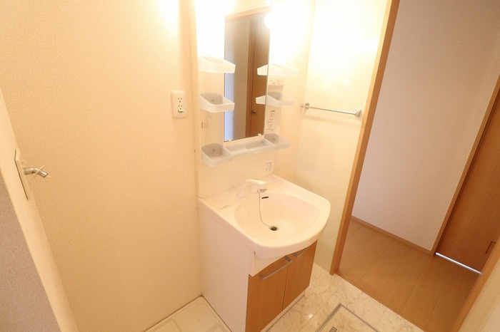 マローネ Ｂの独立洗面台|洗髪洗面化粧台