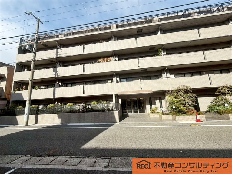 ステイツ本山中町の外観