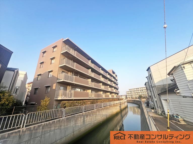 甲子園パークホームズけやきみちの外観