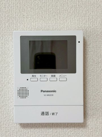 湖南市三雲の防犯設備|急な来客があった際もお顔をを確認できるので防犯面も安心ですね♪