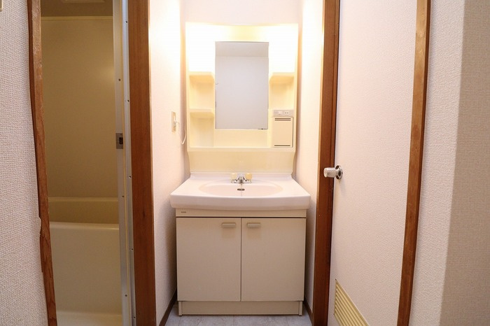 第３山忠マンションの独立洗面台|洗面台