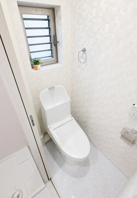 夏見台住宅3号棟のトイレ|施工例です　コンパクトで使いやすいトイレです