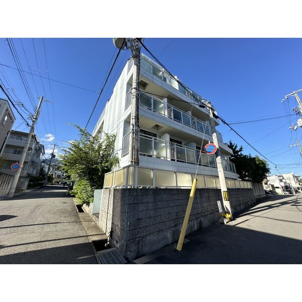 ライフピアモア六甲の外観