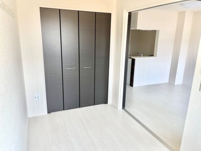 【寝室】 | アジュール