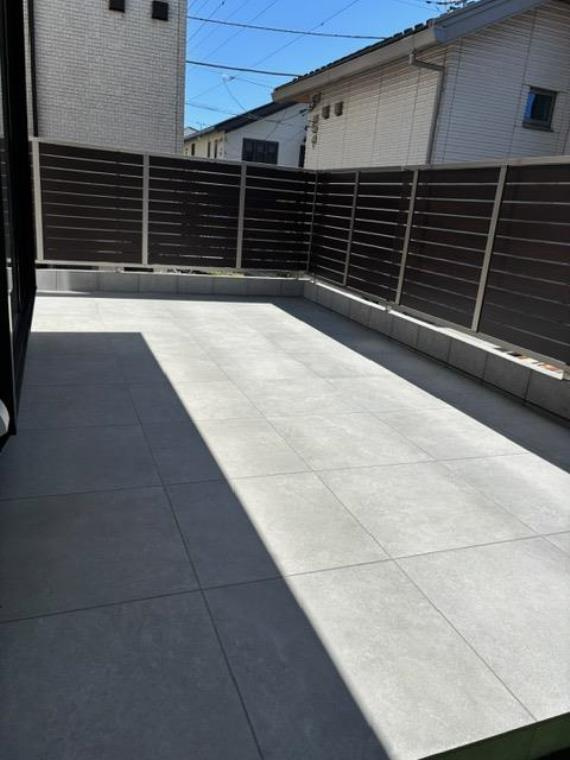 王禅寺西戸建のバルコニー