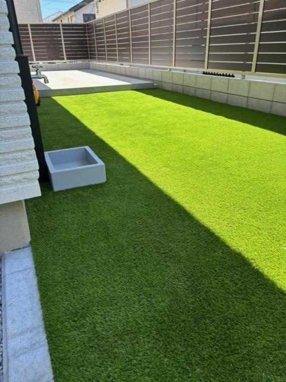 王禅寺西戸建の庭