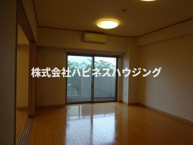 T's garden北柏　2号棟の居間・リビング