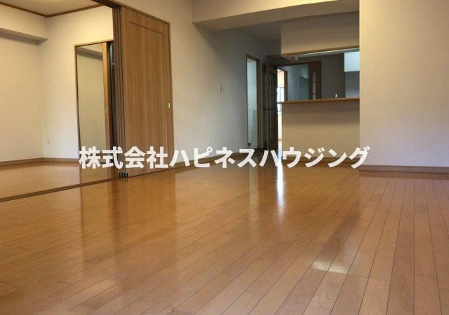 T's garden北柏　2号棟の居間・リビング