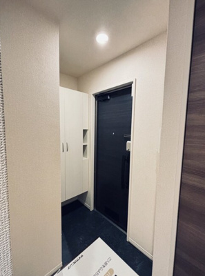 【玄関】 | サンクアン吉祥寺 | ※別部屋の参考写真です