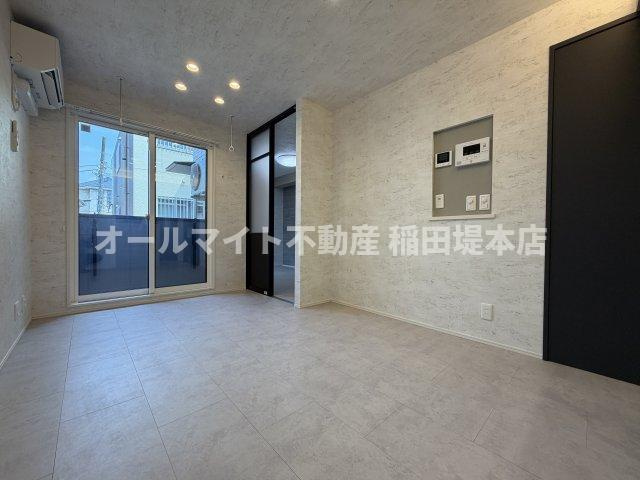 川崎市多摩区宿河原５丁目のアパートの居間・リビング