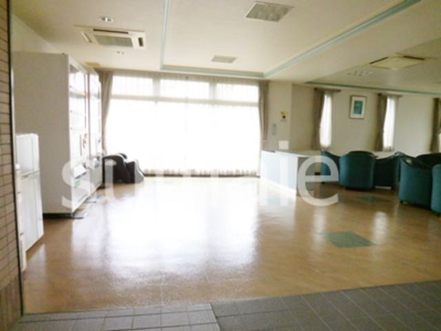 ミレニアム北浦和のロビー|広々なロビー