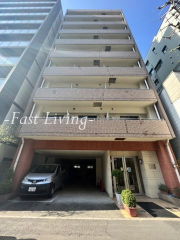 ジュネ本郷のエントランス